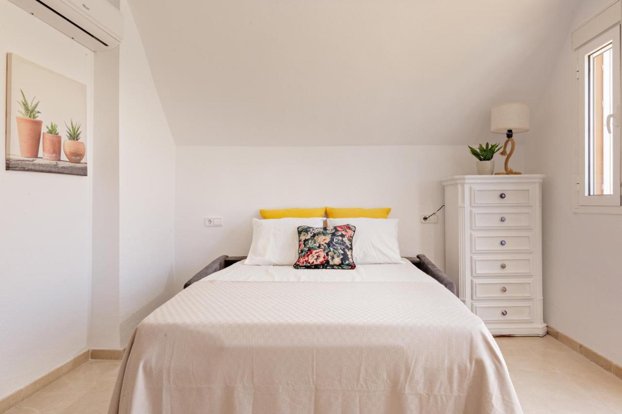 קסרס Fresh Penthouse Apartment With Great Sea Views מראה חיצוני תמונה