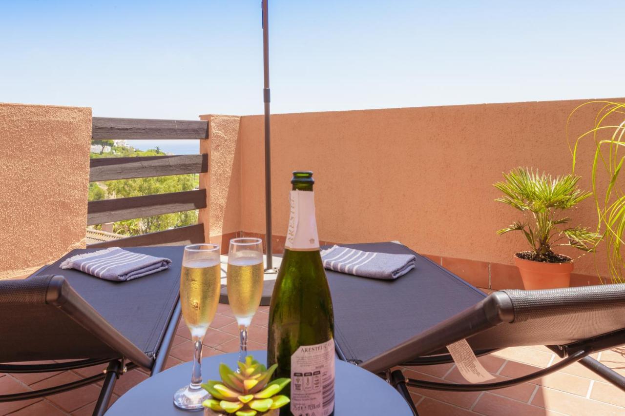 קסרס Fresh Penthouse Apartment With Great Sea Views מראה חיצוני תמונה