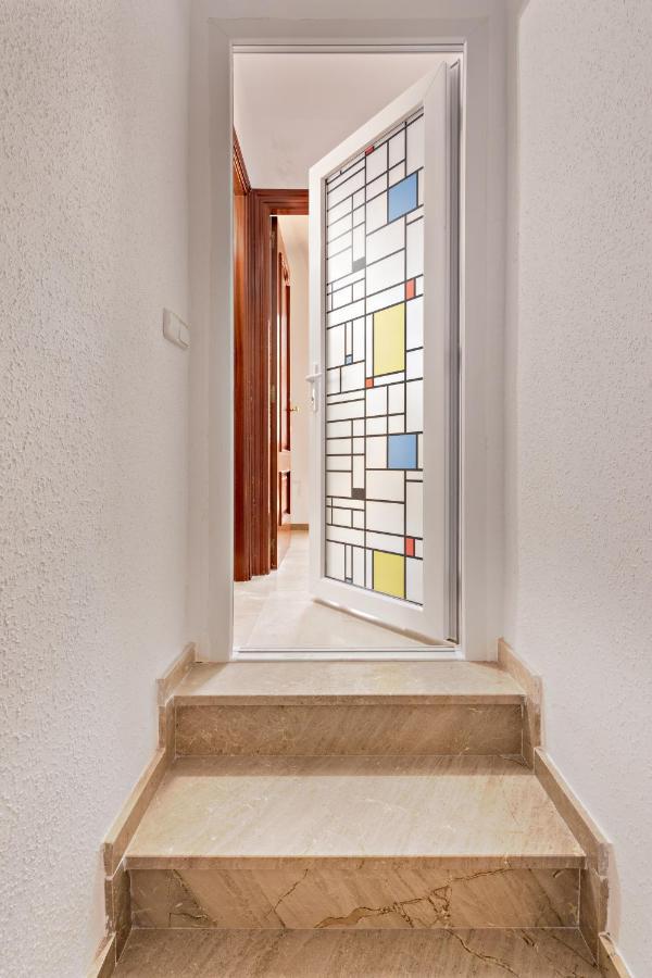 קסרס Fresh Penthouse Apartment With Great Sea Views מראה חיצוני תמונה